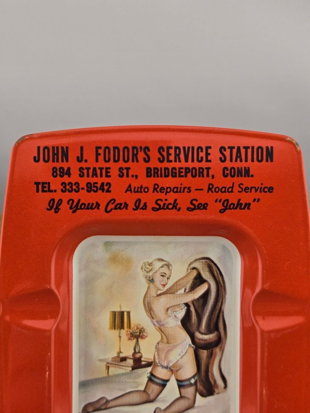 1960s Tin Pin-up Glamour Girl Bar Ashtray, Mid-Century Risque Bridgeport - Picture 2 of 9